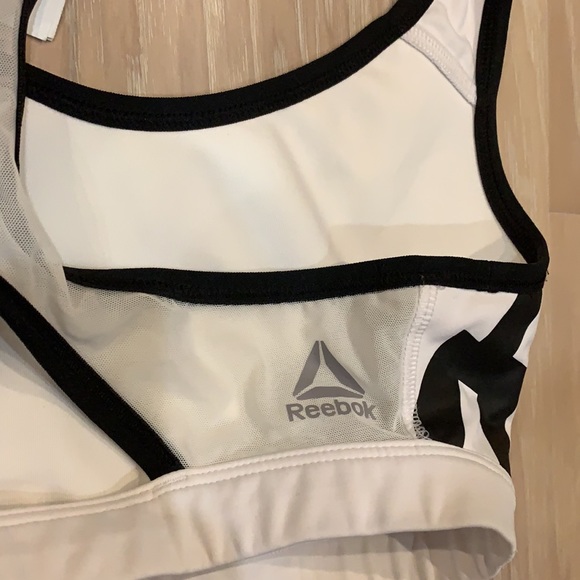 Reebok low support sports bra - Size Medium - Picture 5 of 7